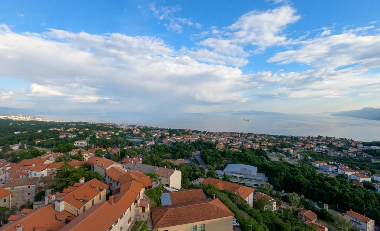 Apartmani Nad Voltun Kastav Luaran gambar