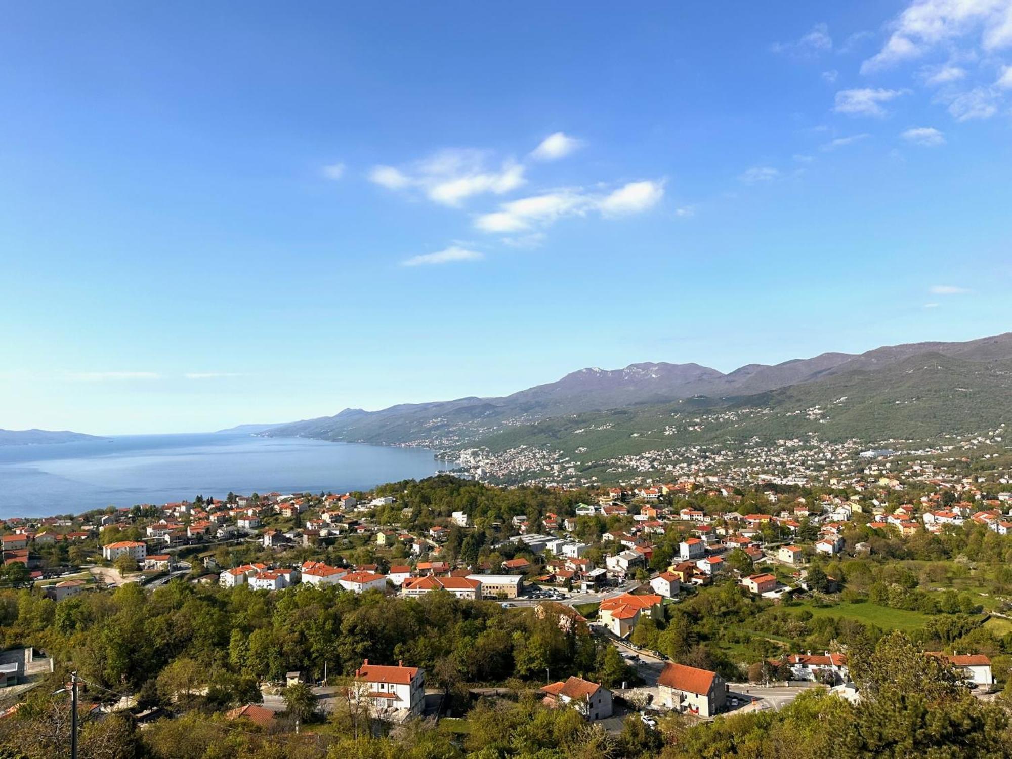 Apartmani Nad Voltun Kastav Luaran gambar