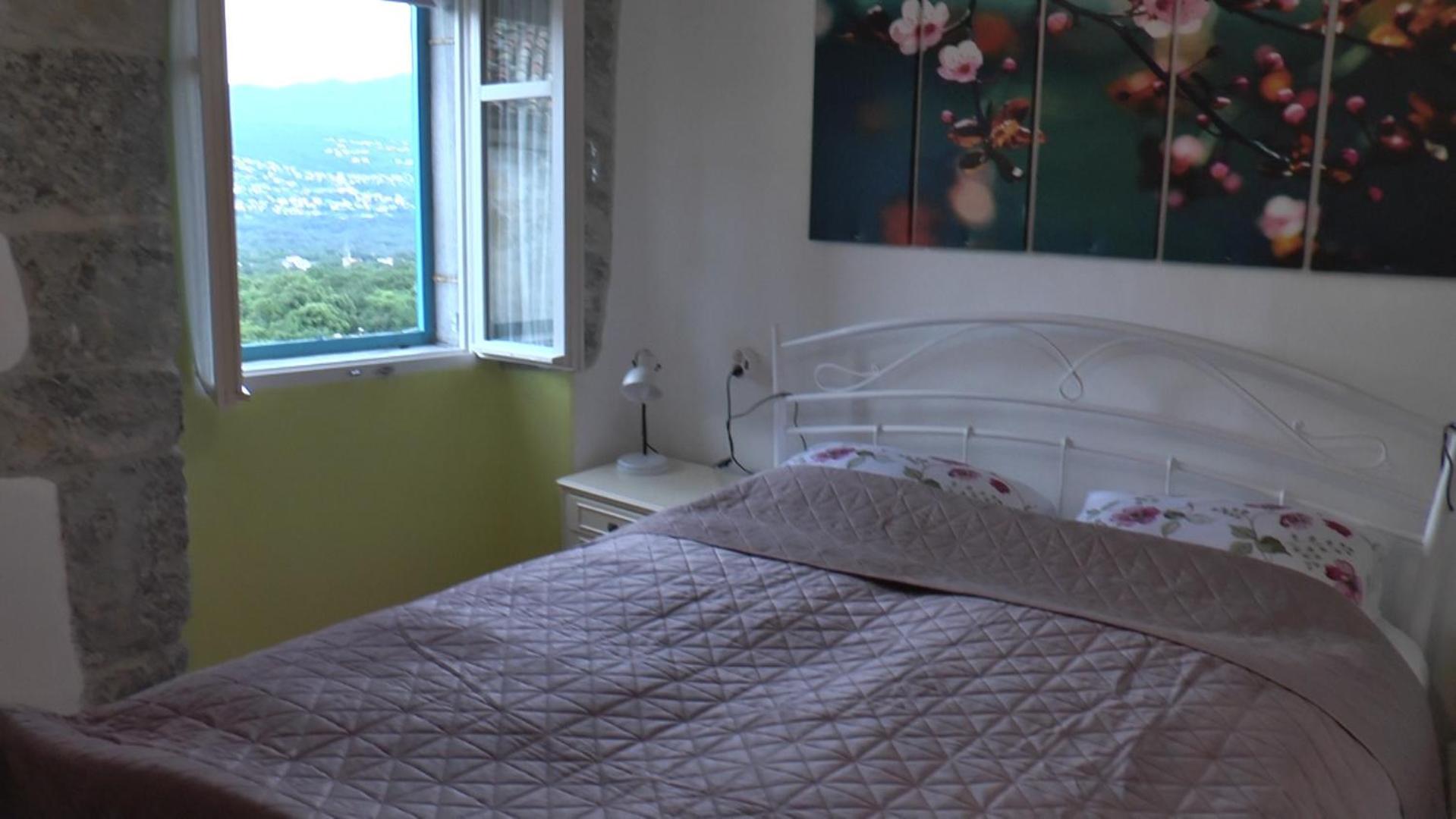 Apartmani Nad Voltun Kastav Luaran gambar